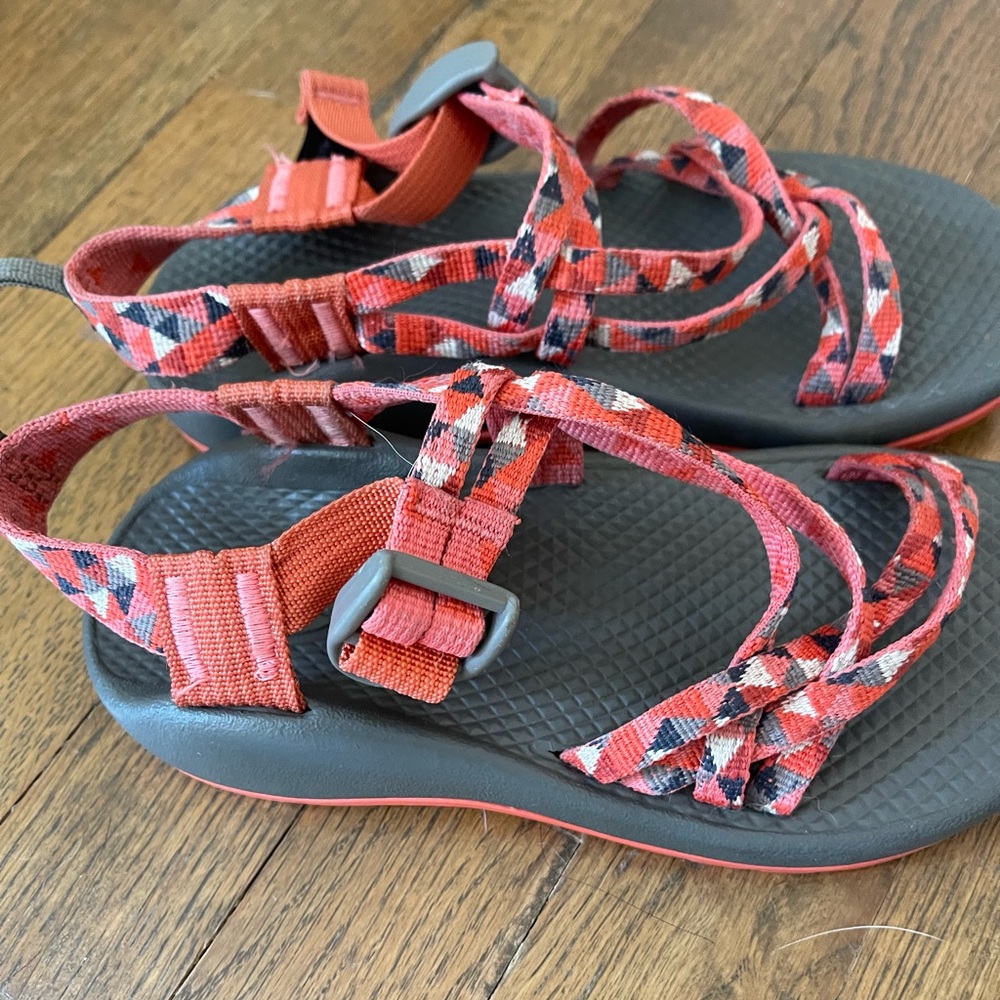 Kids Chaco Sandals EUC!